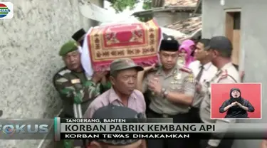 Sementara tiga korban tewas lainnya berhasil diidentifikasi tim DVI RS Polri Kramat Jati.