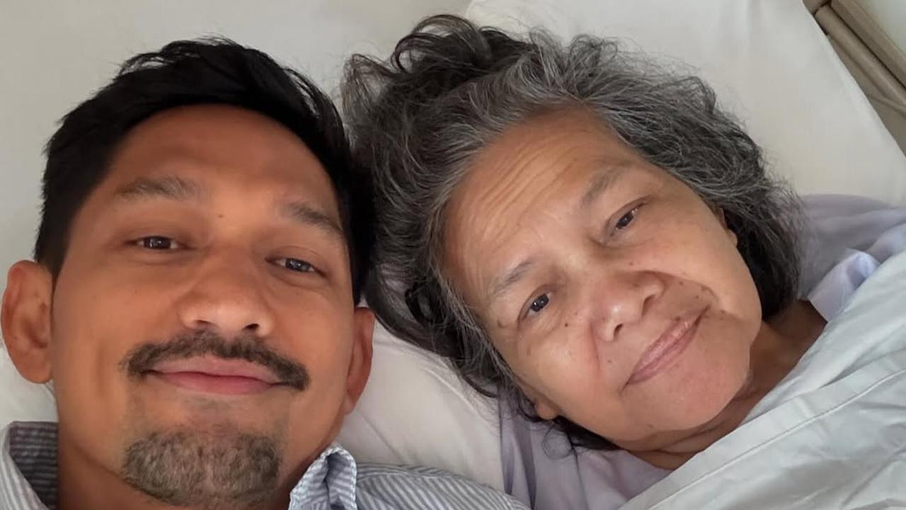 Momen Kebersamaan Ibnu Jamil dan Sang Ibunda yang Kini Tinggal Kenangan