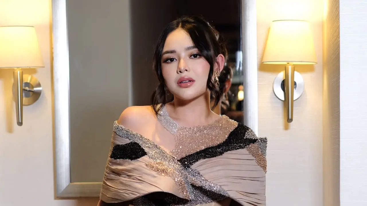 Gaya Bumil Amanda Manopo di Premiere Film “Dusun Mayit”, Pancarkan Pregnancy Glow Dipulas Glam Makeup Look