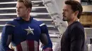 Bahkan Chris Evans sendiri merasa takut akan dimarahi oleh para petinggi Marvel karena ulahnya yang membawa pulang naskah Avengers: Infinity War. (Looper)