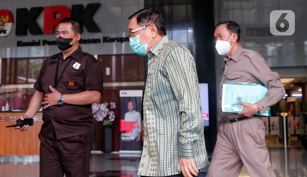 Alim Markus memenuhi panggilan pemeriksaan dari KPK. Dia pun menjalani pemeriksaan di Gedung KPK. (Liputan6.com/Angga Yuniar)