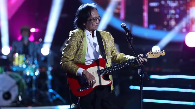 [Bintang] Yon Koeswoyo Koes Plus