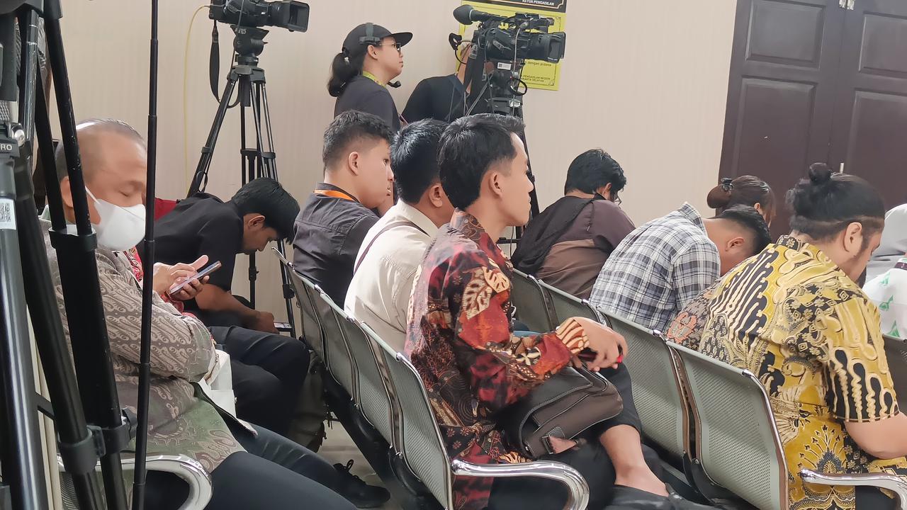 Saat Jenderal Polisi Pelototi Sidang Gugatan Hasto Kristiyanto