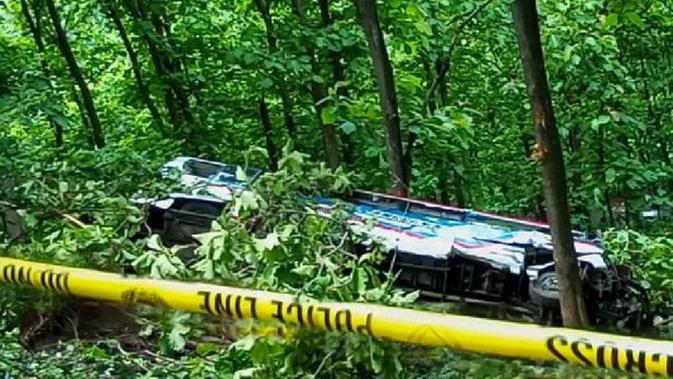 Tragedi Bus Situbondo-Bondowoso: Terperosok Jurang, 7 Orang Termasuk Sopir Terluka