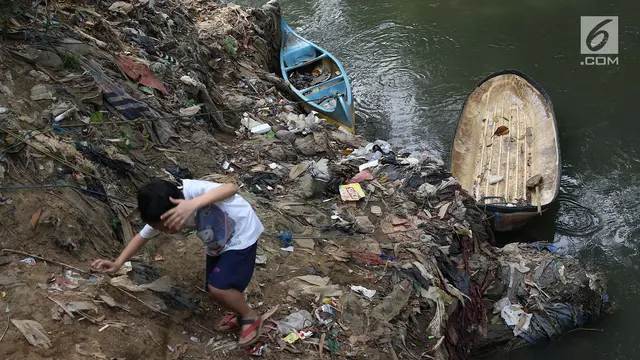 61 Persen Sungai di Jakarta Tercemar Limbah