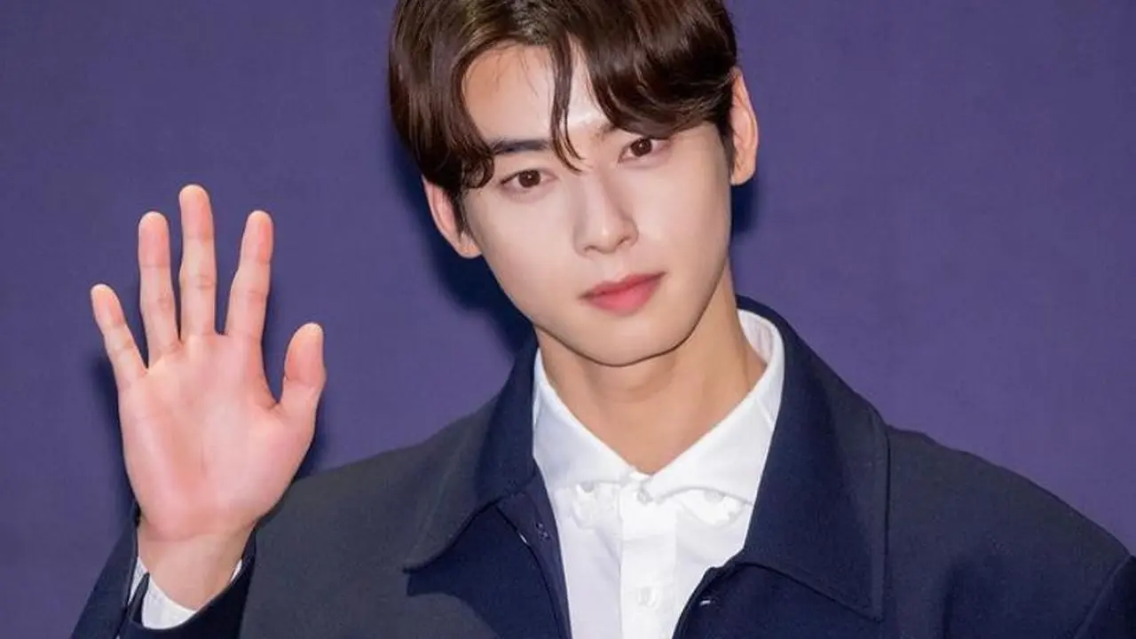 Kondangan Rasa Acara Awards, 8 Potret Gaya Seleb Hadiri Pernikahan Lee Seung Gi dan Lee Da In