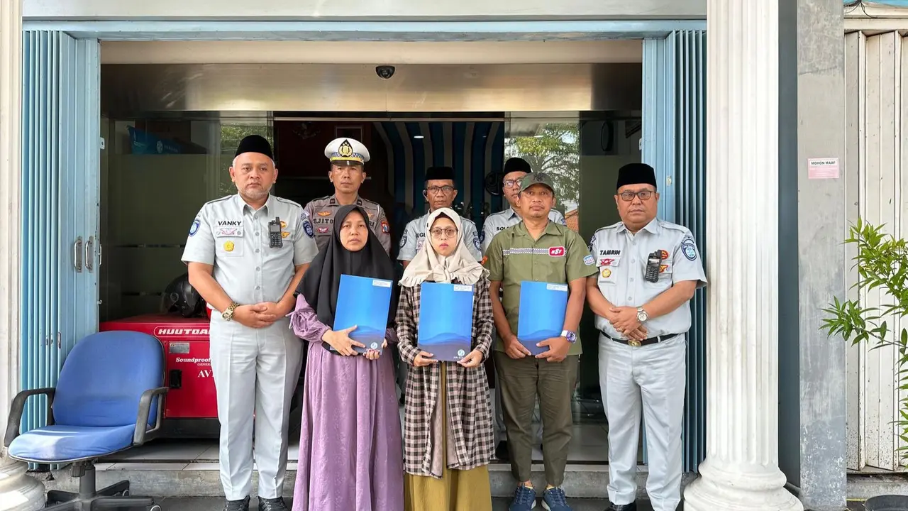 Jasa Raharja serahkan santunan korban kecelakaan di KM 370 A Tol Batang-Semarang (Istimewa)