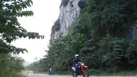 Jelajah Indahnya Karst Citatah dengan Honda CRF150L (Ist)