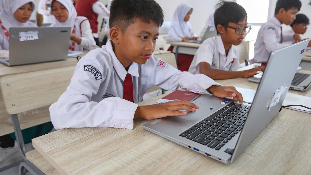FOTO: Hari Pertama Penuh Semangat di Sekolah Rakyat