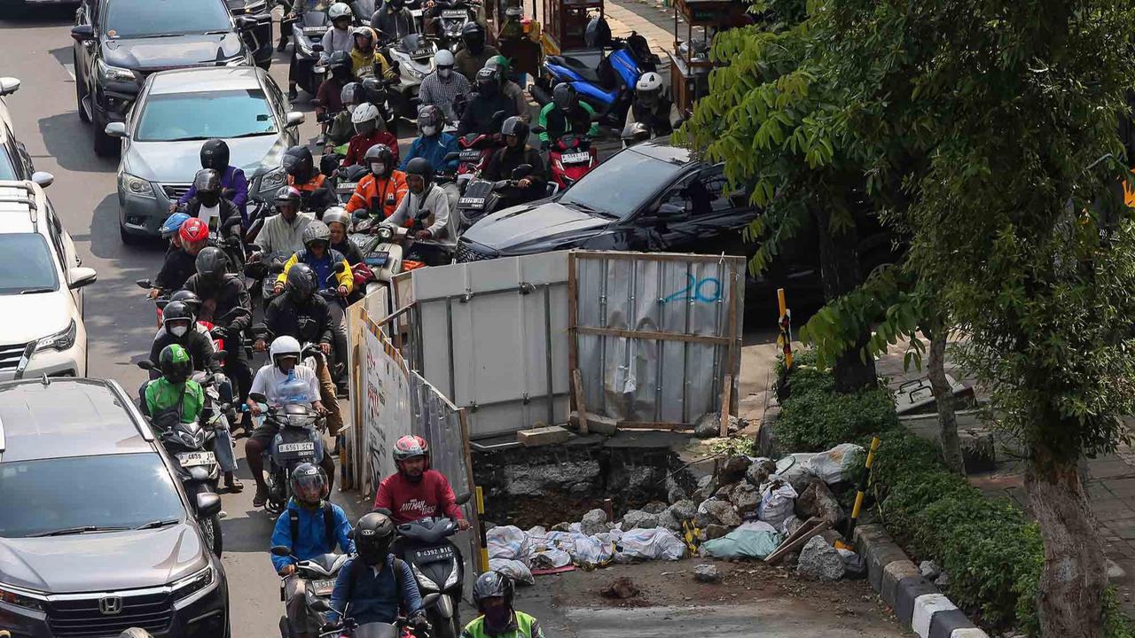 FOTO: Proyek Galian Bikin Macet di Sejumlah Titik di Ibukota Jakarta