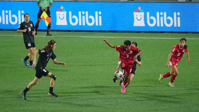 Aksi pemain Indonesia melawan Yordania di semifinal Srikandi Merdeka Cup 2026