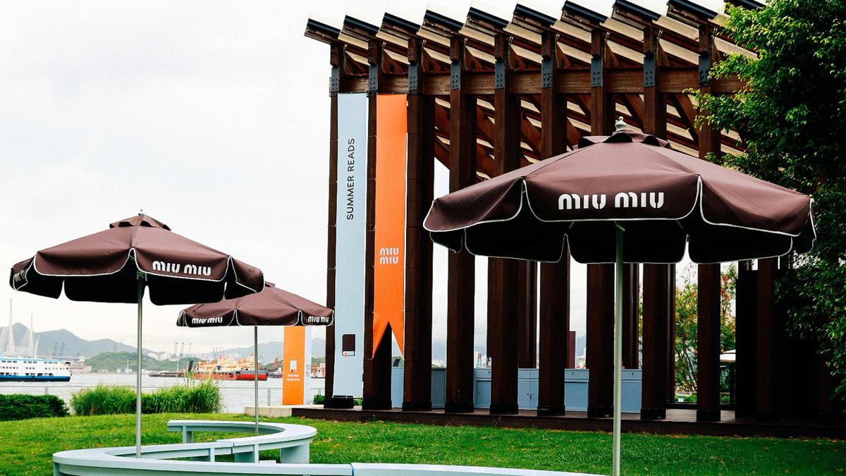 Miu Miu Summer Reads, Saat Taman Dunia Disulap Jadi Perpustakaan Terbuka yang Modis