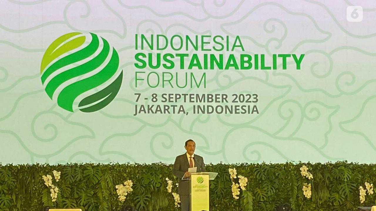 Menteri Koordinator Bidang Kemaritiman dan Investasi Luhut Binsar Pandjaitan menyebut Indonesia memiliki potensi energi terbarukan yang besar (Liputan6.com/Teddy Tri Setio Berty).