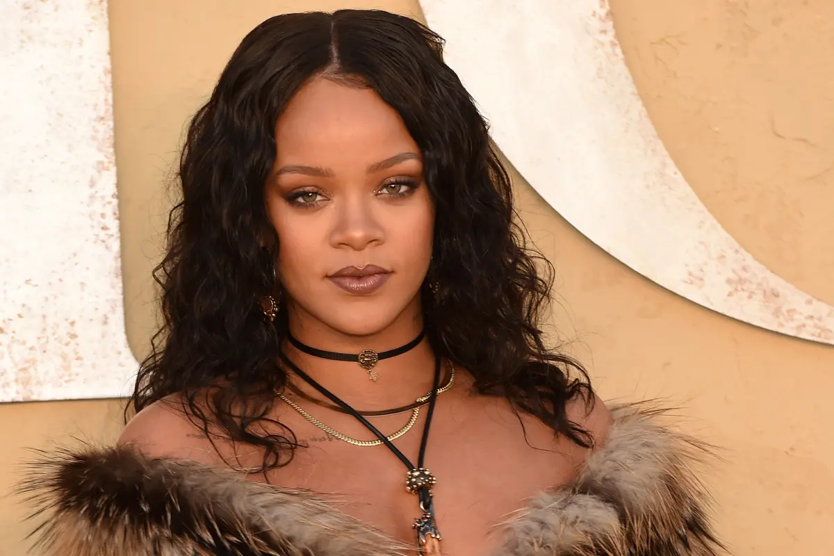[Bintang] Rihanna