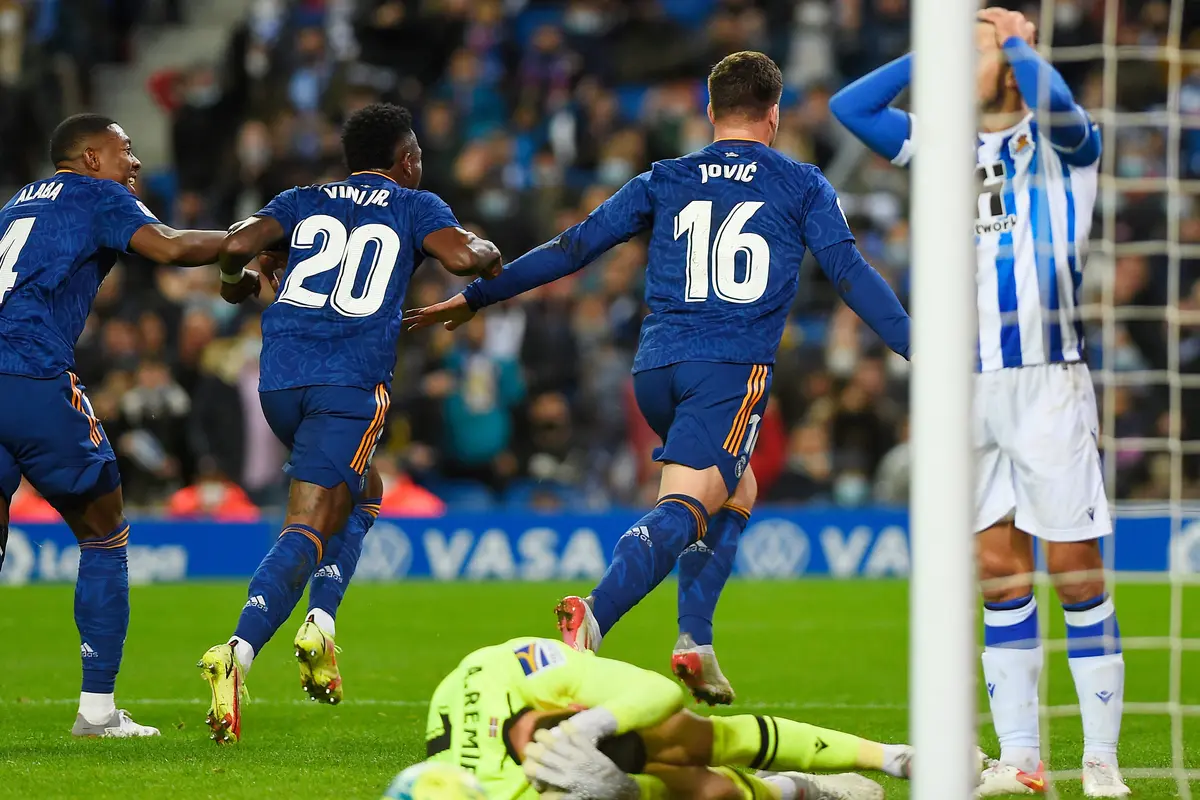 Selebrasi Luka Jovic (no 16) saat Real Madrid hajar Sociedad