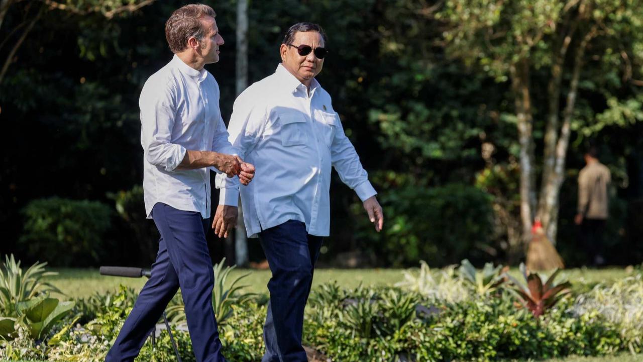 Prabowo ajak Presiden Prancis Emmanuel Macron keliling Candi Borobudur