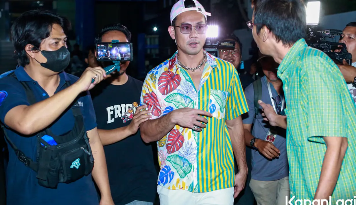 "Lembaga Eijkman di bawah RSCM, yang kredibilitasnya sudah dari jaman dulu, diragukan. Kemudian dia kesannya, saya tidak berani tes DNA kedua kali," kata Denny Sumargo. [Foto: Muhammad Akrom Sukarya/KapanLagi.com]