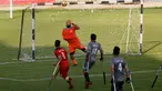 Warga Palestina yang diamputasi beristirahat disela permainan sepak bola d i stadion Kota Gaza, Selasa (27/8/2019). Turnamen lokal tersebut diadakan pertama kali bagi orang-orang Palestina yang kehilangan anggota tubuhnya akibat tembakan Israel di Jalur Gaza. (AP Photo/Hatem Moussa)