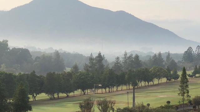 Pemandangan Gunung Geulis di Jatinangor