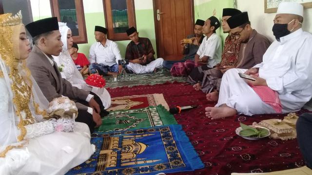 Viral Pria Nikahi Dua Gadis Sekaligus, Ijab Kabul Berlangsung Bergantian