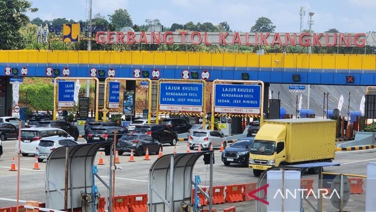 Peningkatan Arus Mudik Kalikangkung Jelang Lebaran 2026: Ribuan Kendaraan Padati Gerbang Tol Semarang