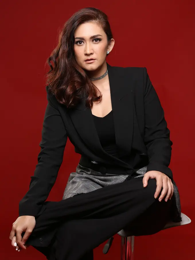 [Bintang] Nafa Urbach