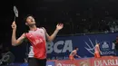 Salah satu aksi Christie Jonatan saat melawan Lee Hyun Ill di Indonesia Open Superseries Premier 2015, Jakarta, Rabu (4/6/2015).  Christie berhasil menekuk Lee Hyun Ill dalam pertandingan tersebut.(Liputan6.com/Herman Zakharia)