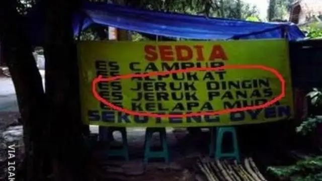 6 Tulisan Typo di Spanduk Jualan Ini Bikin Mikir Dua Kali