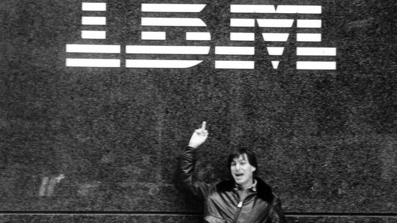 Jaket Coklat Steve Jobs yang Dipakai Berpose Acungkan Jari Tengah di Kantor IBM Dilelang, Harganya Rp 372 juta