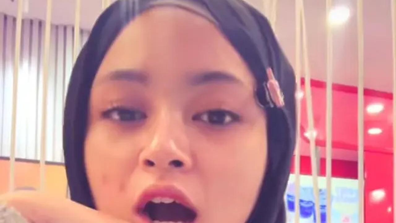 7 Potret Kesya Anak Ketiga Limbad Beranjak Dewasa, Didoakan Jadi Artis