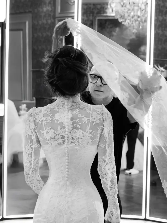 Detail Gaun Brokat Lauren Sanchez (Foto: Instagram @laurensanchezbezos)