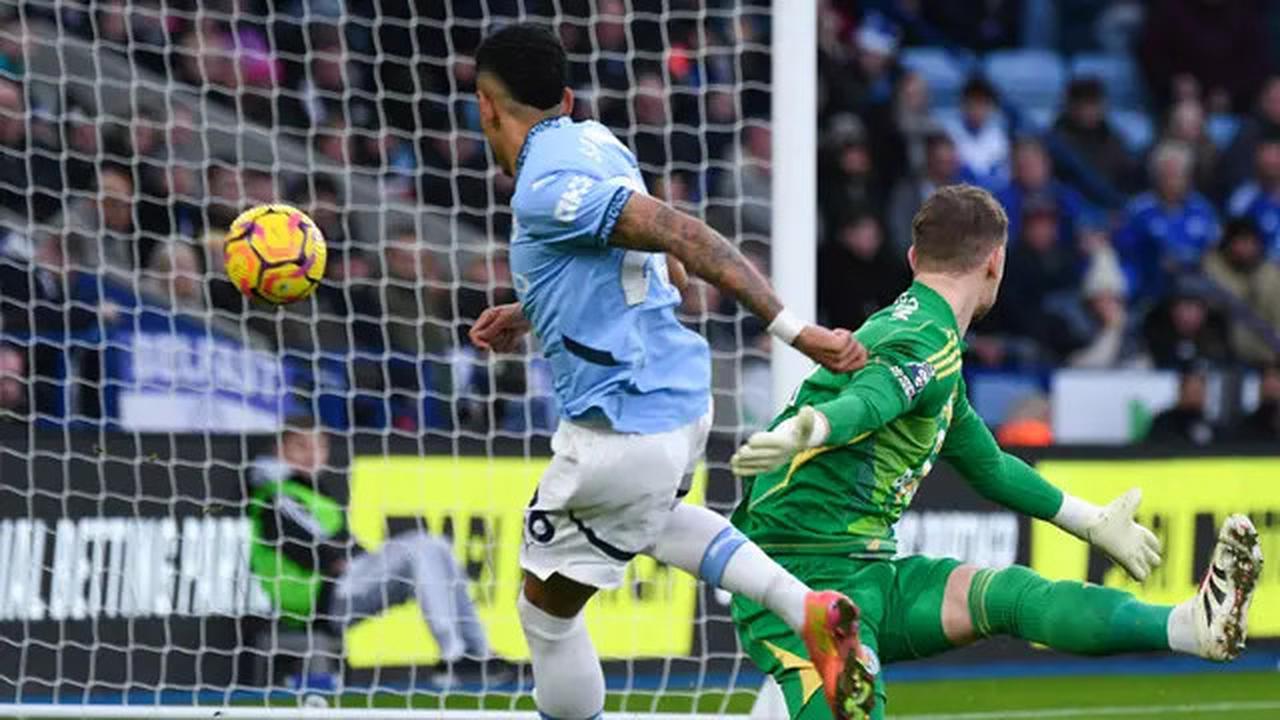Foto: Duet Apik Haaland dan Savinho Bawa Manchester City Akhiri Paceklik Kemenangan