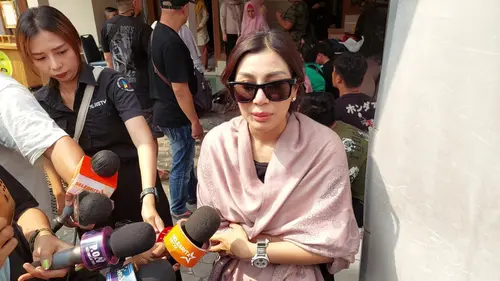 Nisya Ahmad Kenang Sosok Mendiang Ibunda Jeje Govinda, Mertua Syahnaz  Sadiqah yang Punya Sifat Jenaka - ShowBiz Liputan6.com