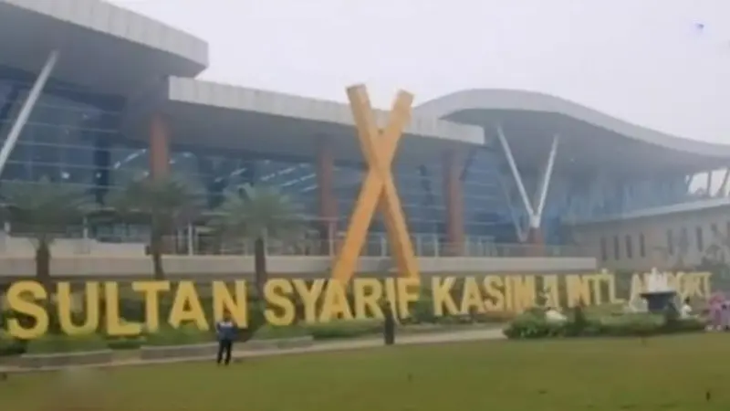 Kabut Asap Kembali Lumpuhkan Bandara SSK II Riau