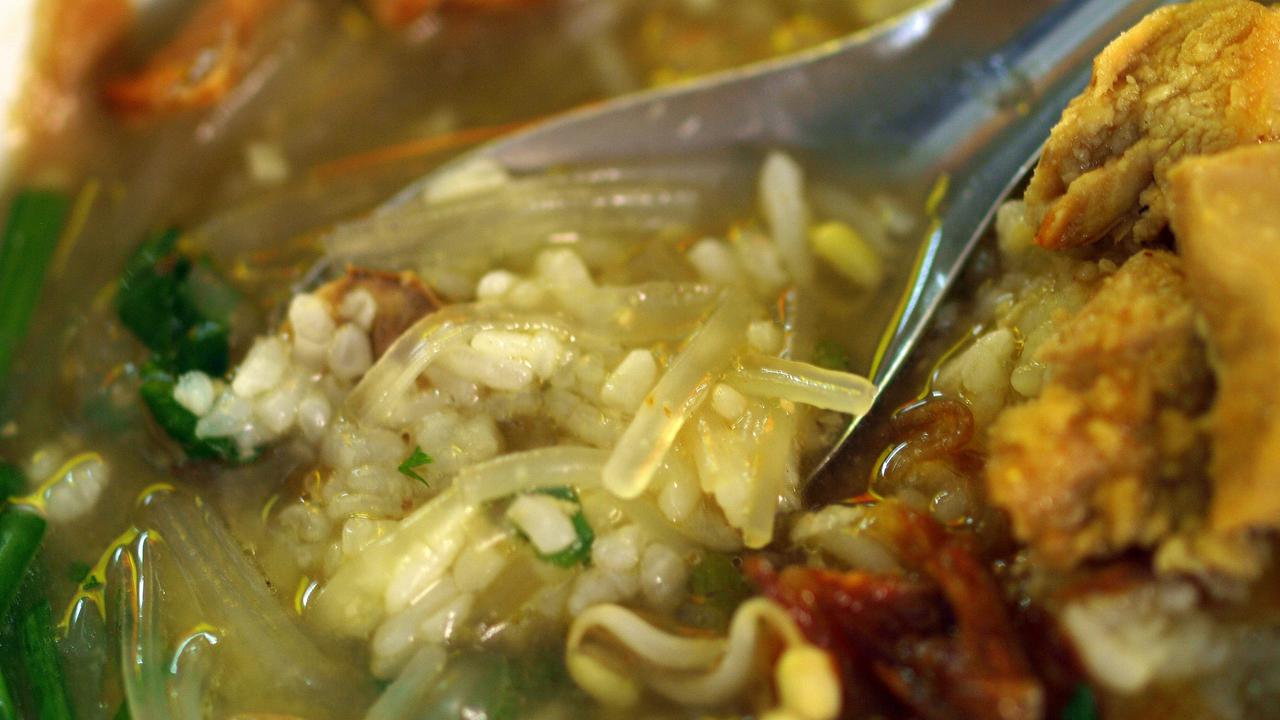 Berapa Kalori dan Nutrisi dari Seporsi Soto Ayam? Kalori yang Perlu Diwaspadai dalam Setiap Suapan