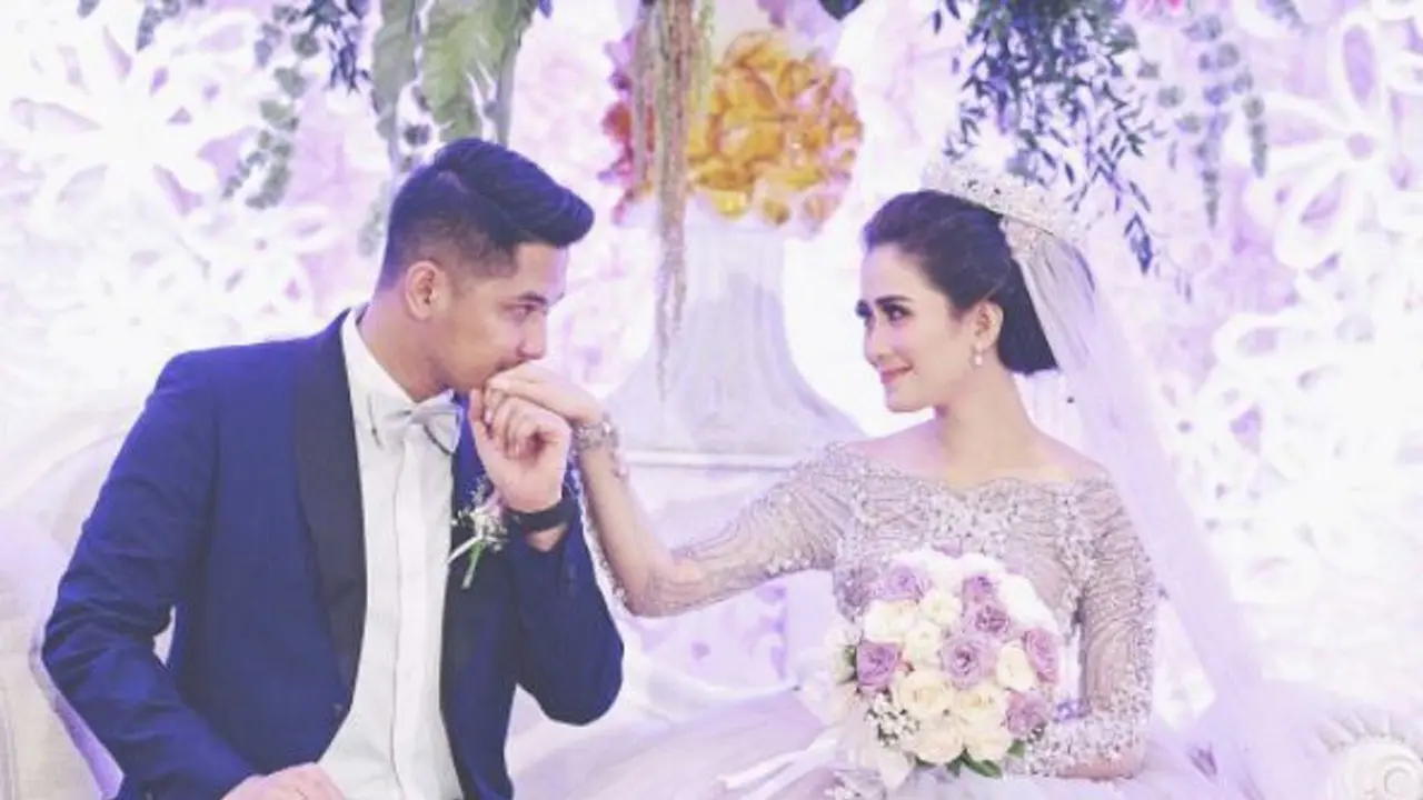 [Bintang] Ryana Dea dan PuadinRedi