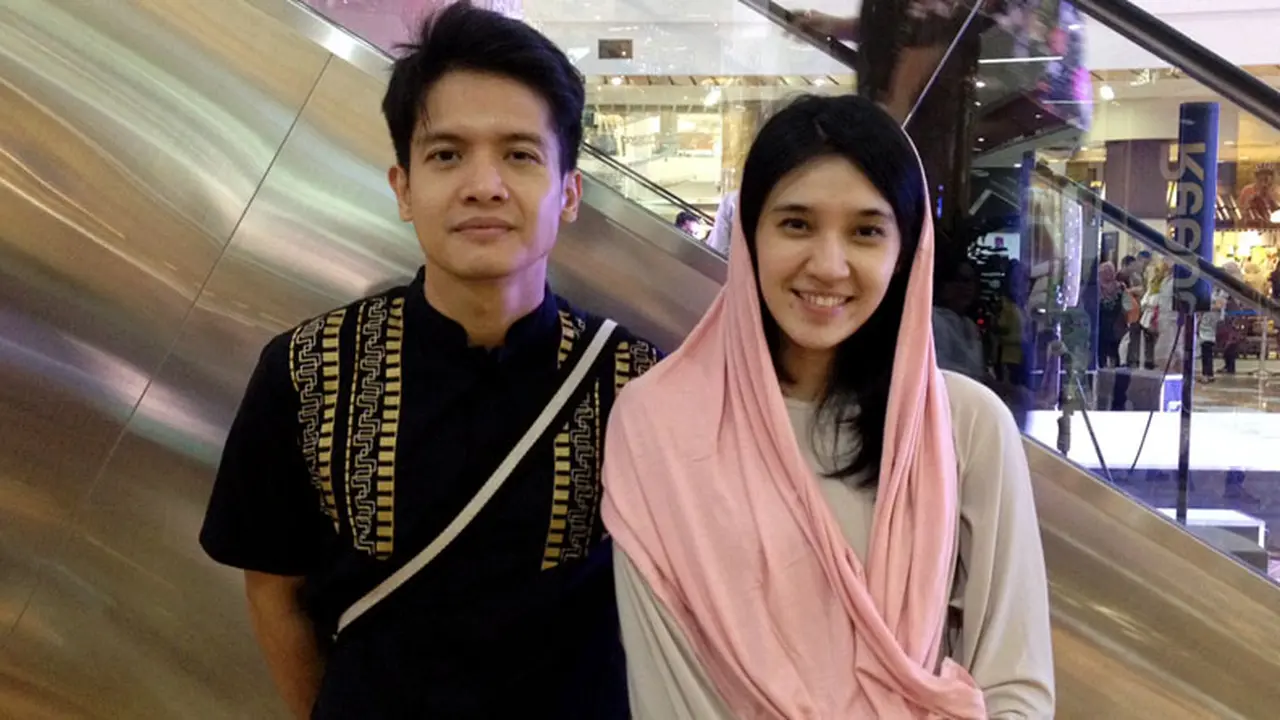 Dimas Seto dan Dhini Aminarti