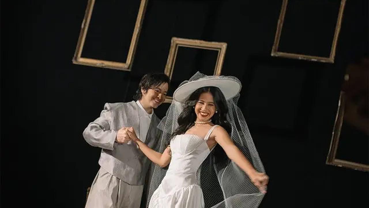 8 Foto Prewedding Angga Yunanda dan Shenina Cinnamon yang Bak Adegan Film Berbagai Genre