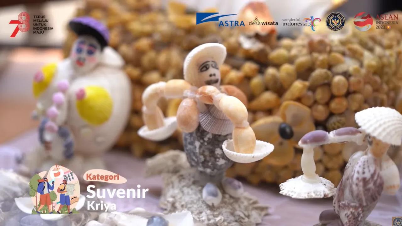 Berbelanja Souvenir sampai Jajanan Tradisional