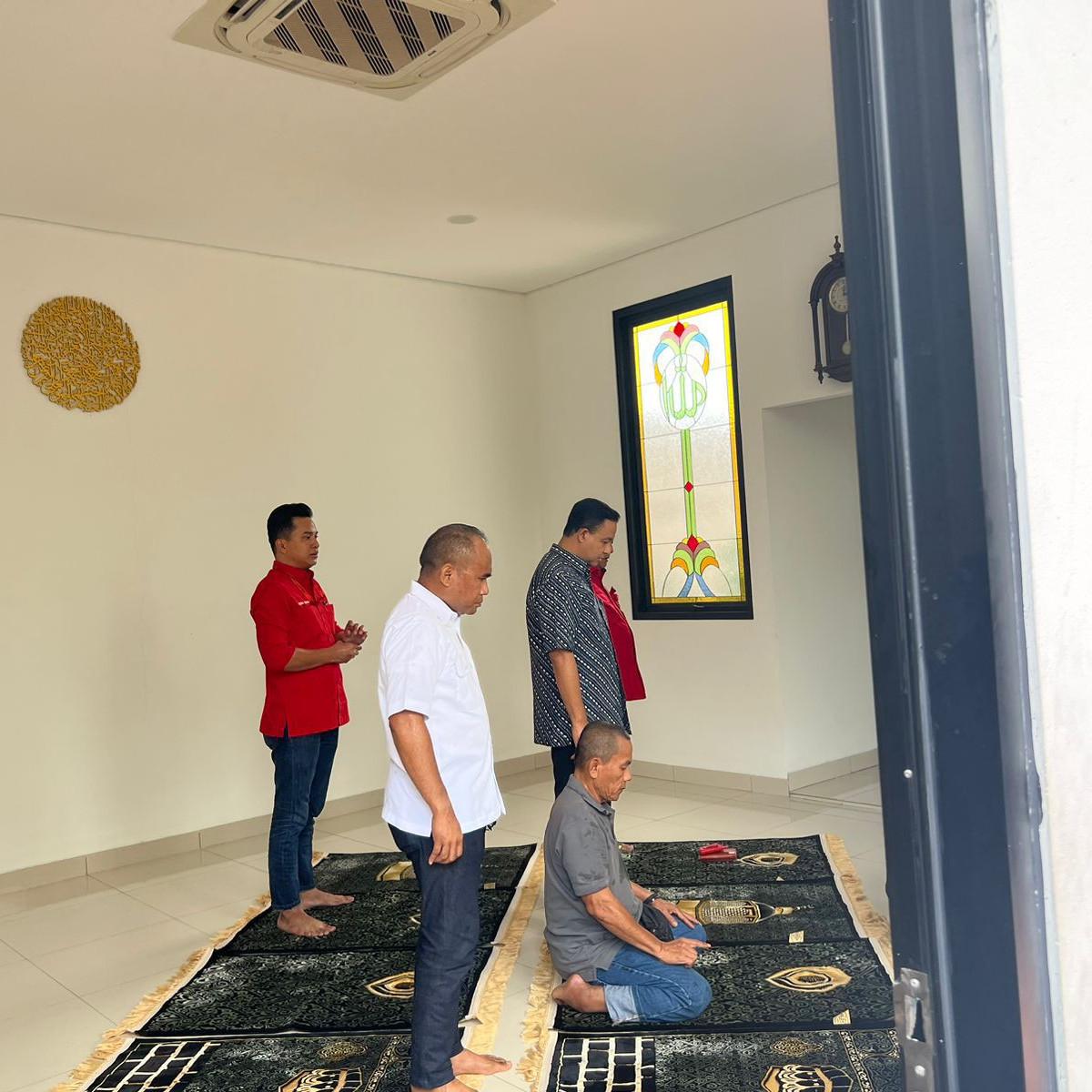 Anies Sambangi Kantor PDIP Jakarta