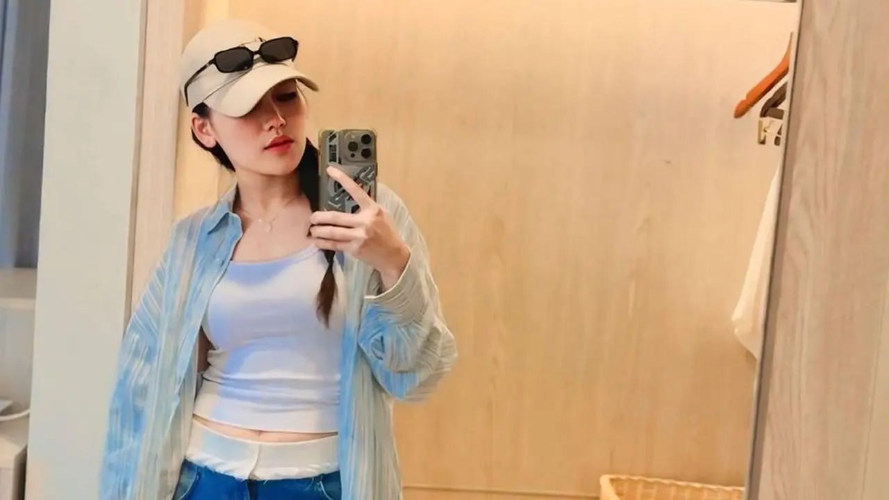 Ayu Ting Ting dengan tampilan asiknya (Instagram/ayutingting92)