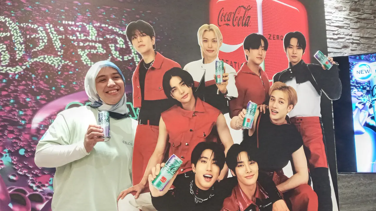 Coca-Cola Luncurkan Edisi Terbatas K-Wave Zero Sugar, Ada Pengalaman Digital Berbasis AI bersama Idol Kpop Terkenal seperti Stray Kids, ITZY, NMIIX (Foto: Rahil Iliya Gustian/Liputan6.com)