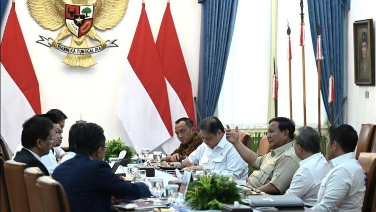 Seskab Teddy Beberkan Strategi Cepat Penciptaan Lapangan Kerja Jutaan Orang: Tahukah Anda Targetnya?