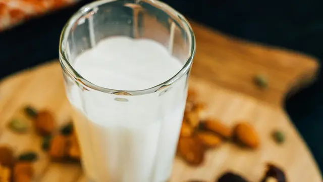 Susu Kurma