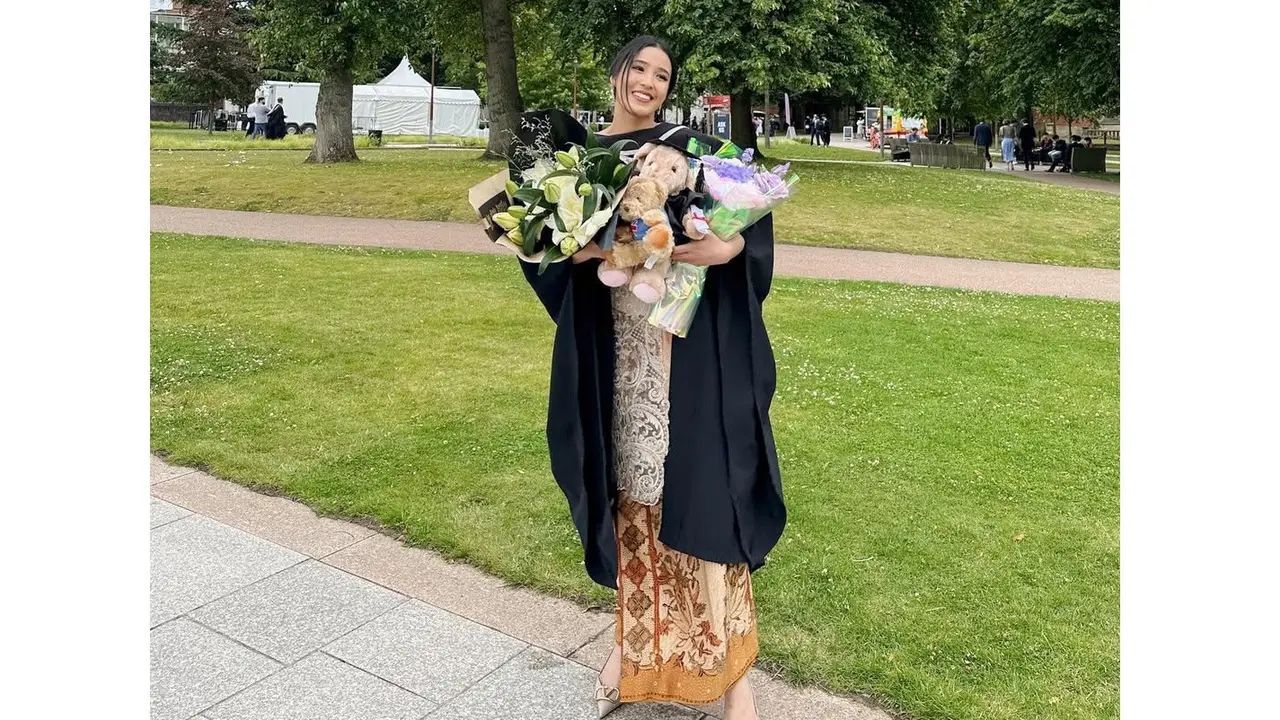 Alifiya Arkana, Anak Dede Yusuf yang Lulus S2 University of Birmingham