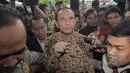 Mantan M‎enteri Agama Suryadharma Ali atau SDA memenuhi panggilan penyidik KPK, Jakarta, Jumat (10/4/2015). SDA akan diperiksa sebagai tersangka kasus dugaan korupsi penyelenggaraan haji di Kementerian Agama 2012-2013. (Liputan6.com/Herman Zakharia)