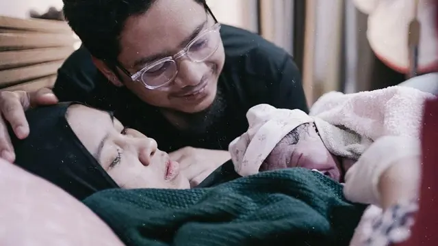 Momen Haru Youtuber Vendryana Lahirkan Anak Kedua. (Sumber: Instagram @vendryana)