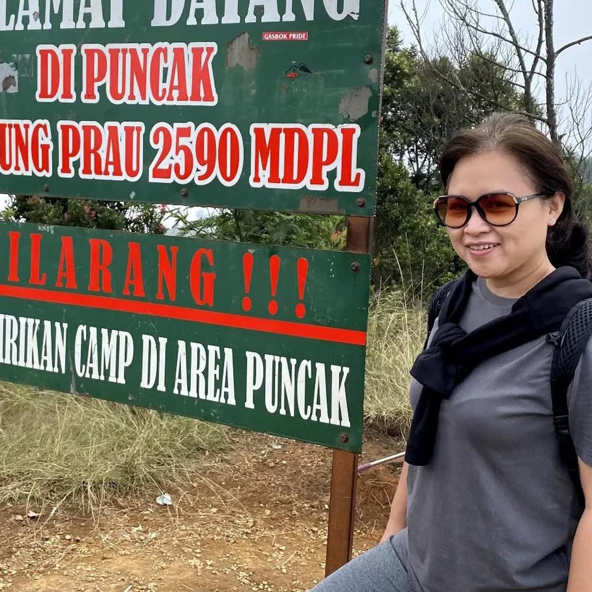 Potret Cantik Putri Kasino Warkop Hanna Sukmaningsih yang Jarang Sekali Tersorot, Jago Masak dan Buat Kue