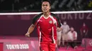 Pebulutangkis Indonesia Anthony Sinisuka Ginting berselebrasi usai mengalahkan Anders Antonsen dari Denmark pada perempat final tunggal putra Badminton Olimpiade Tokyo 2020 di Tokyo, Jepang, Sabtu (31/7/2021). Anthony  Ginting menang atas Antonsen 21-18, 15-21, 21-18. (AP Photo/Markus Schreiber)