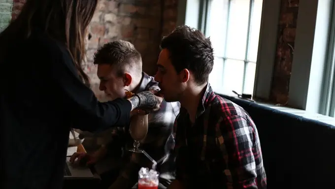 Suka Duka Terjebak Friendzone